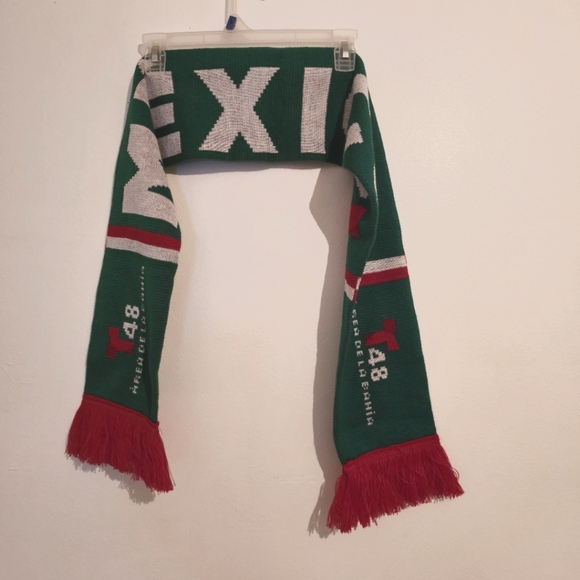 Mexico Soccer Team Knitted Scarf - Picture 4 of 4